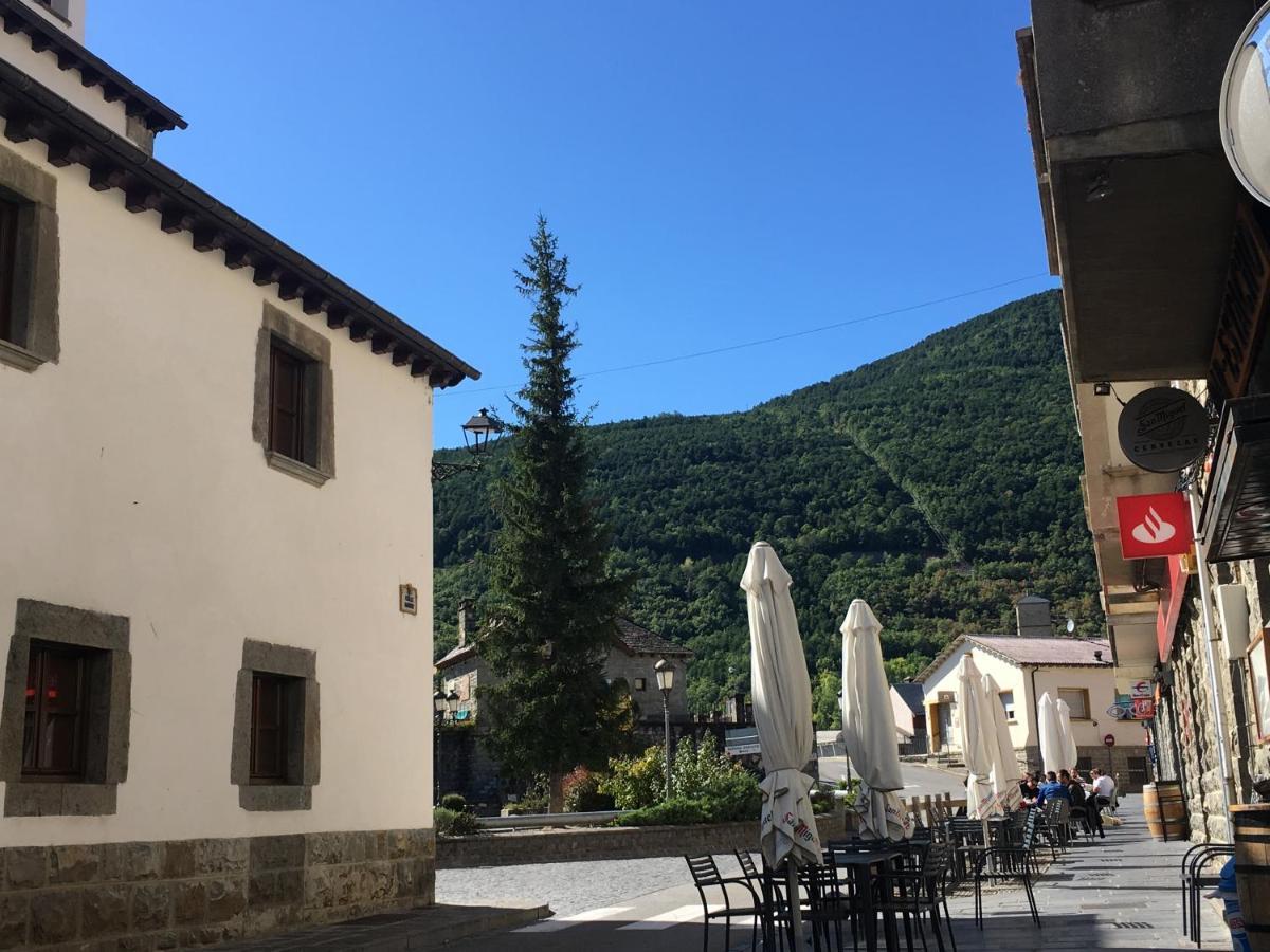 Ferienwohnung Biescas-Pirineo-Relax Exterior foto